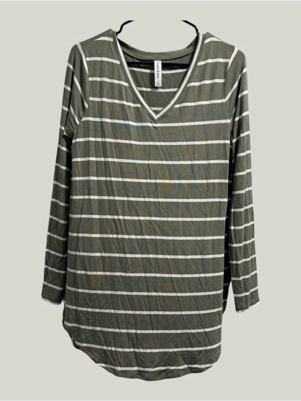 Zenana Outfitters Olive & White Striped V-Neck Long Sleeve Tunic size M